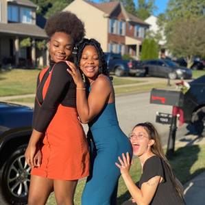 Meet your Posher, Kola